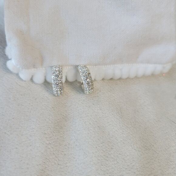 Lot of Vintage Faux Diamond Clip on Earrings - Picture 4 of 4